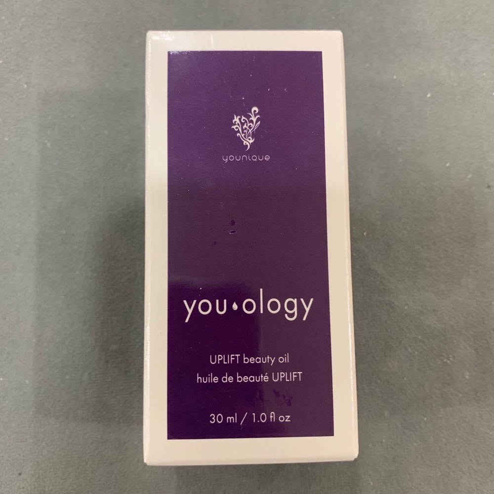 Younique Uplift Beauty Oil